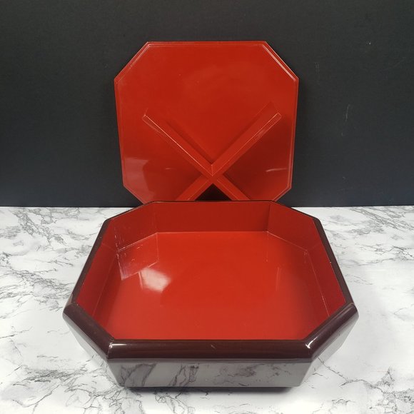 Japanese Lacquer Bento Box Mother of Pearl Inlaid Koi Fish Vintage - Picture 4 of 8